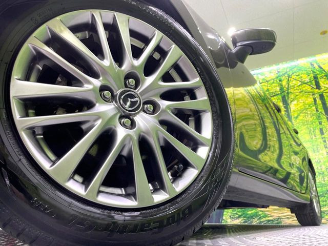 �y����16�C���`�A���~�z�C�[���z�O�ςɃ}�b�`���������A���~�z�C�[���𑕒����Ă���܂��B�e��ЊO�A���~�z�C�[����A�X�^�b�h���X�^�C�����戵�����Ă���܂��B���񂲑��k����������