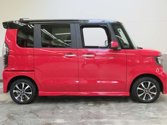 N-BOXカスタムG スロープ L ホンダセンシング 4WD