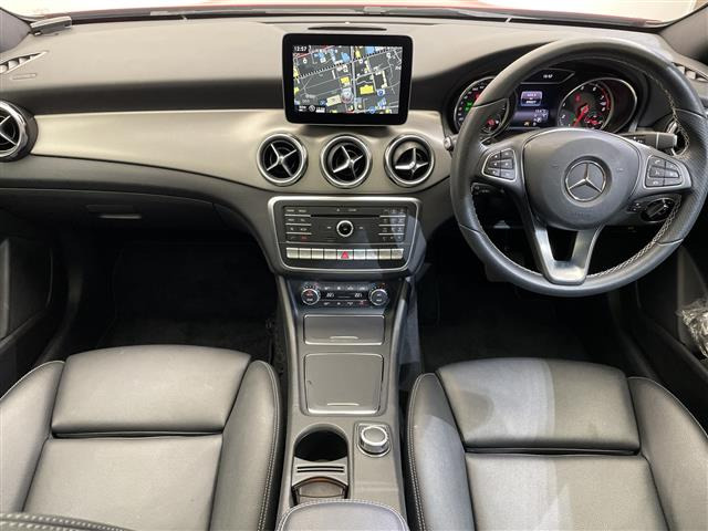 GLAクラスGLA250 4マチック 4WD