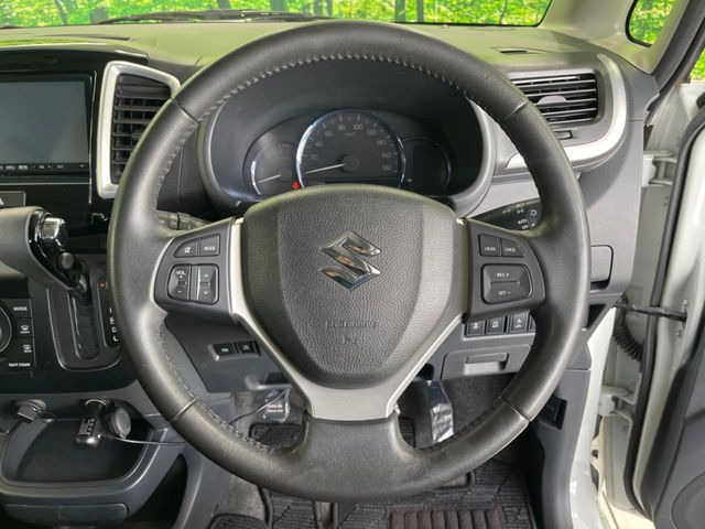 �y�����v�����X�e�A�����O�z�㎿�Ȋv���g�p���邱�ƂŁA��ɂ����������݂ƂĂ��^�]���₷���n���h���ł���