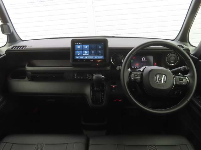 N-BOXカスタムターボ コーディネートスタイル モノトーン