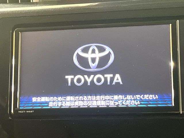 �y����SD�i�r�z�C���e���A�ɗn�����ރX�^�C���b�V���ȁu��p�݌v�v���[�J�[�i�r�𑕔��􎋔F���⑀�쐫�ȂǊ�{���\�ɂ��D��A���㎿�ȃJ�[���C�t�����y���݂��������܂��B