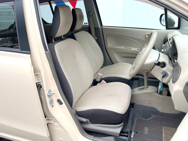 �^�]�ȃV�[�g���͎g�p�������Ȃ��A�ǍD�ȏ�ԂƂȂ��Ă��܂��B���J�Ɏg���Ă������Ƃ��悭�킩��܂��ˁB