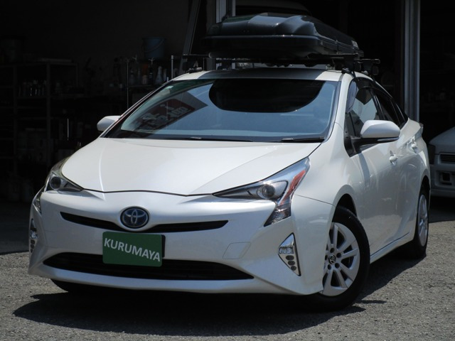 プリウス1.8 S ツーリングセレクション E-Four 4WD