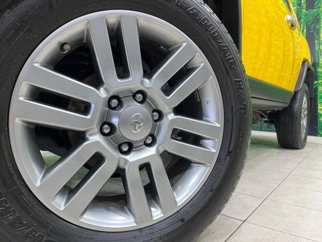 �y����20�C���`�A���~�z�C�[���z�O�ςɃ}�b�`���������A���~�z�C�[���𑕒����Ă���܂��B�e��ЊO�A���~�z�C�[����A�X�^�b�h���X�^�C�����戵�����Ă���܂��B���񂲑��k����������