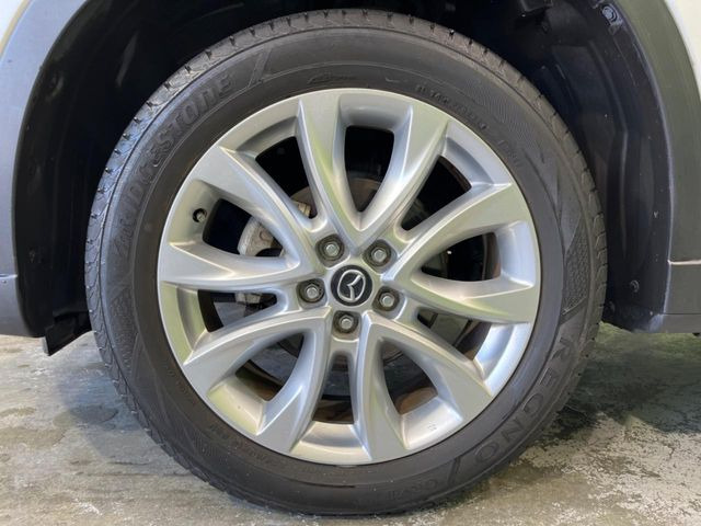 �y19�C���`�A���~�z�C�[���z�O�ςɃ}�b�`�����A���~�z�C�[���𑕒����Ă���܂��B�e��A���~�z�C�[����A�X�^�b�h���X�^�C�����戵�����Ă���܂��B���񂲑��k����������