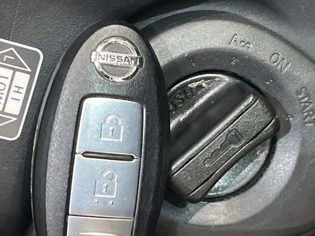 �y�C���e���W�F���g�L�[�z�J�o����|�P�b�g�ɓ��ꂽ�܂܂ł��h�A�̎{���E�������\�ȃX�}�[�g�L�[�𑕔��B�G���W���̃I���E�I�t�����J�M�����o���K�v����������Ƃ��Ă��֗��ł���