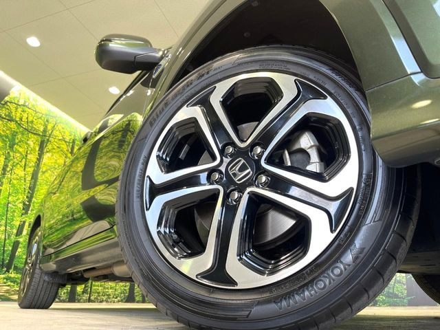 �y����17�C���`�A���~�z�C�[���z�O�ςɃ}�b�`���������A���~�z�C�[���𑕒����Ă���܂��B�e��ЊO�A���~�z�C�[����A�X�^�b�h���X�^�C�����戵�����Ă���܂��B���񂲑��k����������