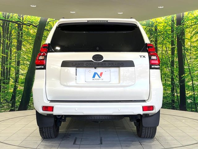 安心の最長10年・走行無制限保証(有償)をご用意。保証内容も充実はもちろん、無料点検&オイル交換や、年中無休の全国・24時間ロードサービスも付帯されておりますのでご安心下さい。