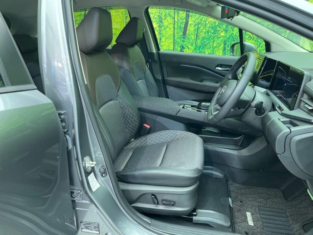 �y���烌�U�[�V�[�g�z����̂ӂ���肪�e�ՂŃ����e�i���X�����ȒP�ȁA�@�\���ɗD��鍇����v���̗p�����㎿�ȃV�[�g�ł��B����S�n���悭�A���������ӂ��S�n�ǂ��ԓ���Ԃ����o���Ă���܂��B