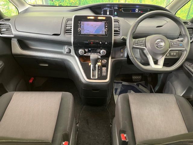 セレナ2.0 ハイウェイスター Vセレクション