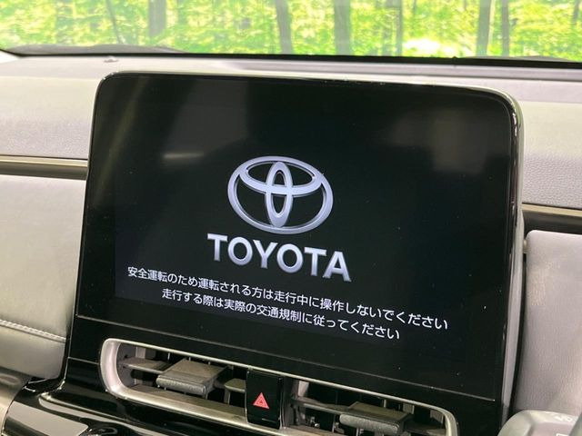 �y10�C���` �f�B�X�v���C�I�[�f�B�I�z���ʂ̃f�B�X�v���C��AppleCarPlay��AndroidAuto�����p�\�B�傫�ȉ�ʂŃX�}�z�i�r�A�v���������p���������܂���