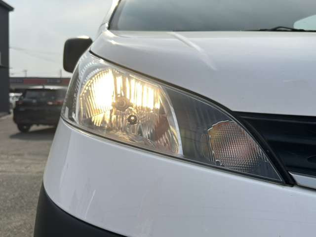 NV200バネットバン1.6 DX 4WD