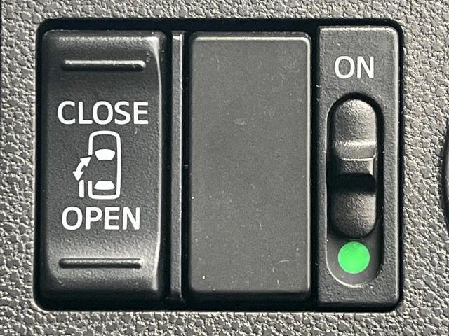 �y�p���[�X���C�h�h�A�z�X�}�[�g�L�[��^�]�Ȃ̃X�C�b�`�ŃX���C�h�h�A�̊J���\���d��������͂����ăh�A���J����K�v�������A���������q�l�ł��A�d���ו��������Ă��鎞�����N�ɊJ���߂ł��܂���