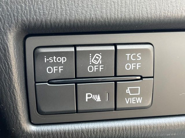 �y�X�}�[�g�V�e�B�u���[�L�T�|�[�g�z�ᑬ���s���ɑO���̎ԗ�����F�����A�Փ˂������Ȏ��͌x��ƃu���[�L�ŏՓˉ���Ɣ�Q�y�����A�V�X�g�B�����S�Ƀh���C�u�����y���݂��������܂��B