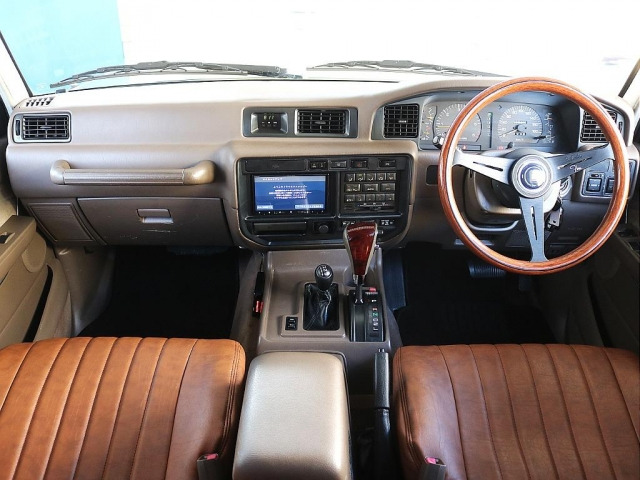 ランドクルーザー804.5 VXリミテッド 4WD