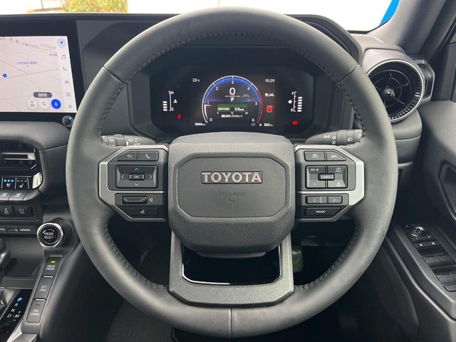 �y�����v�����X�e�A�����O�z�㎿�Ȋv���g�p���邱�ƂŁA��ɂ����������݂ƂĂ��^�]���₷���n���h���ł���