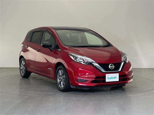 ノート1.2 e-POWER X ブラックアロー