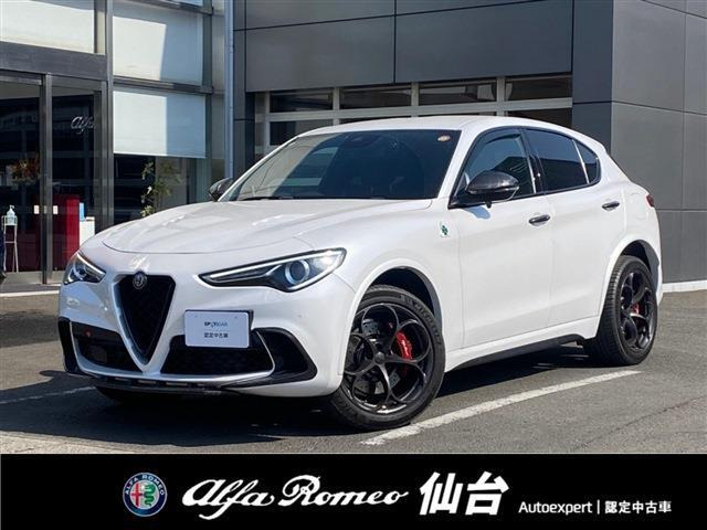 ステルヴィオ2.9 V6 ビターボ クアドリフォリオ 4WD