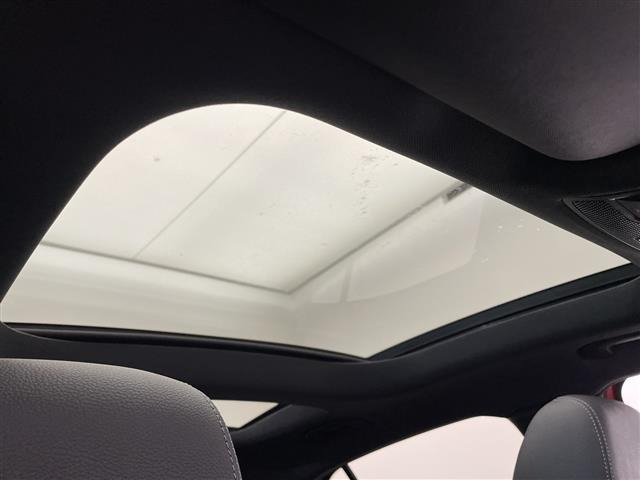 GLAクラスGLA250 4マチック 4WD