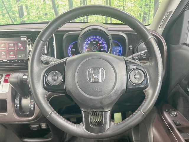 �y�X�e�A�����O�X�C�b�`�z�^�]���A�O������ڐ������炷���ƂȂ��A�I�[�f�B�I���̑��삪�\�ȕ֗��@�\!���S&���K�ȃh���C�u�����o���Ă���܂���