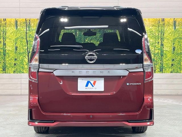 安心の最長10年・走行無制限保証(有償)をご用意。保証内容も充実はもちろん、無料点検&オイル交換や、年中無休の全国・24時間ロードサービスも付帯されておりますのでご安心下さい。