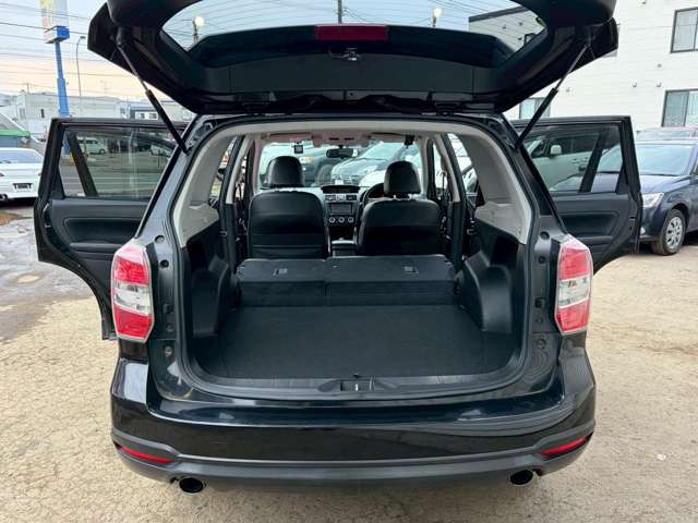 ���p��������������������