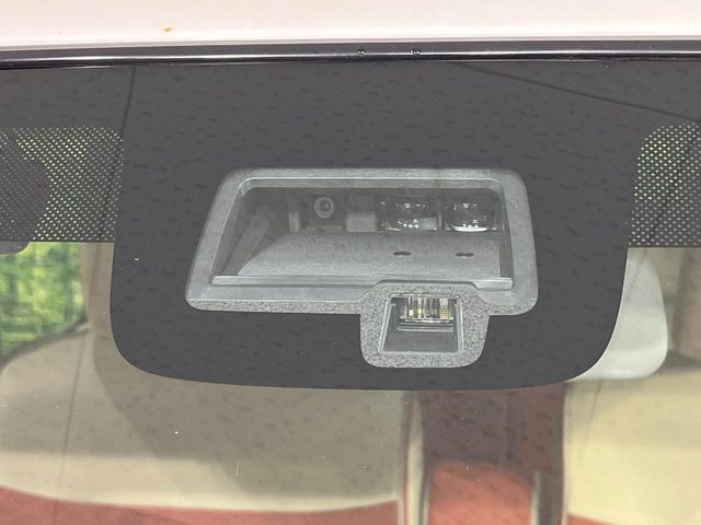 �y�X�Y�L �Z�[�t�e�B�T�|�[�g�z���s���ɑO���̎ԗ�����F�����A�Փ˂������Ȏ��͌x��ƃu���[�L�ŏՓˉ���Ɣ�Q�y�����A�V�X�g�B�����S�Ƀh���C�u�����y���݂��������܂��B