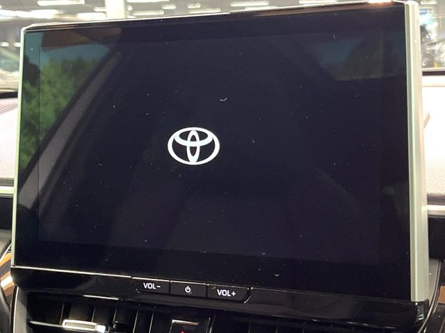 �y10.5�C���` �f�B�X�v���C�I�[�f�B�I�z���ʂ̃f�B�X�v���C��AppleCarPlay��AndroidAuto�����p�\�B�傫�ȉ�ʂŃX�}�z�i�r�A�v���������p���������܂���