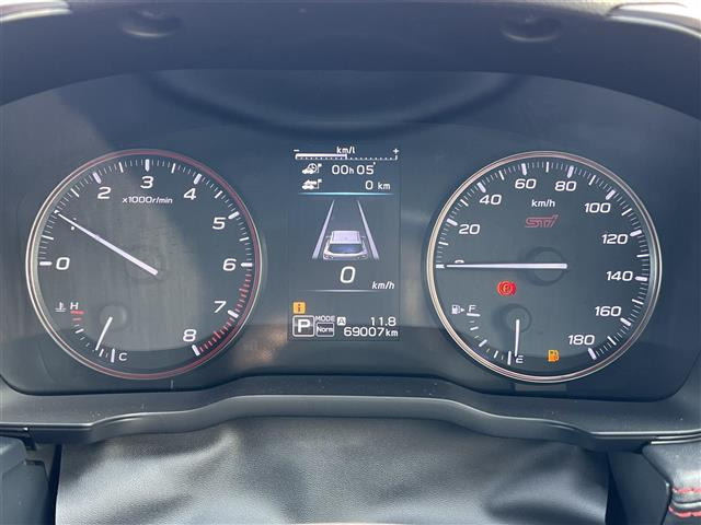 レヴォーグ1.8 STI スポーツ 4WD