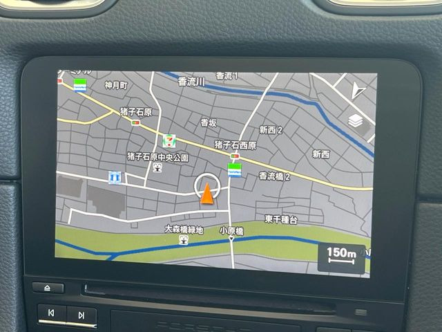 �������i�r:��̊��̂���i�r�́A����������ԓ������o���Ă���܂��BBluetooth�Đ��ȂǃI�[�f�B�I�@�\���[�����Ă���܂��̂ŁA�^�]�����y���߂܂���