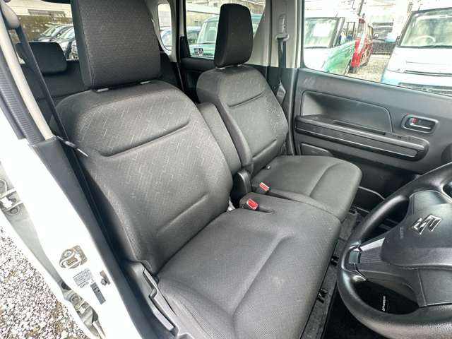 �I�[�����[�J�[�̌y�����Ԃ𒆐S�ɖL�x�ȎԎ����葵���Ă���܂��􂨒T���̂��Ԃ������ƌ�����܂�!!