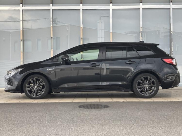 カローラツーリング1.8 ハイブリッド W×B