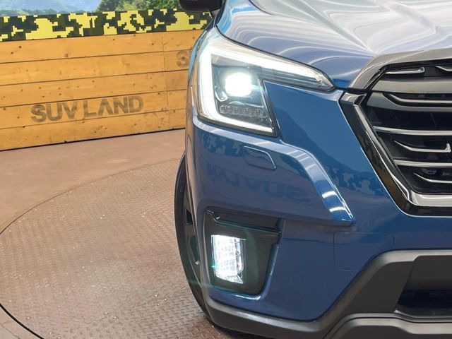 �yLED�w�b�h���C�g�z���V����ԑ��s�����ǍD�Ȏ��E���m�ۂ����S���ĉ^�]�ł��鍂�P�xLED�w�b�h���C�g�𑕔�!�_�����x�������A����d�͂��}�����Ă��܂��B