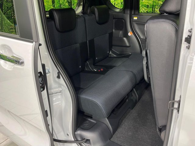 �y�n�[�t���U�[�V�[�g�z�������ƍ���S�n�𗼗������l�C�̃V�[�g���w�ʁE���ʂ̃t�@�u���b�N�f�ނ́A�ʋC���̗ǂ��⊊��ɂ����ɗD��Ă��܂��B�C���╞���ɍ��E���ꂸ���K�ɂ���肢�������܂��B