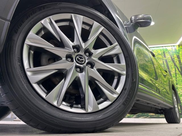 �y����19�C���`�A���~�z�C�[���z�O�ςɃ}�b�`���������A���~�z�C�[���𑕒����Ă���܂��B�e��ЊO�A���~�z�C�[����A�X�^�b�h���X�^�C�����戵�����Ă���܂��B���񂲑��k����������