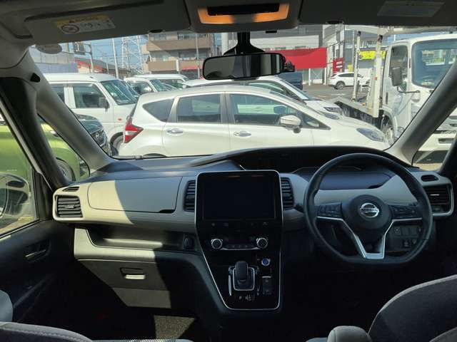 セレナ1.2 e-POWER ハイウェイスターV