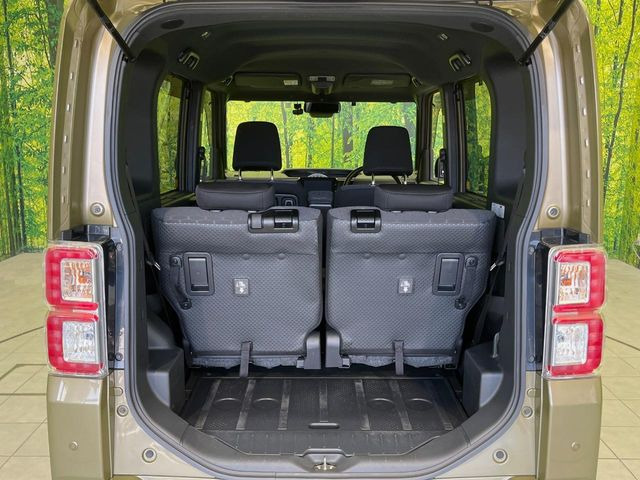 ���i�̂���������ʋ΁A���}���ɏ\���ȉ׎��X�y�[�X���m�ۂ��Ă���܂��B�Z�J���h�V�[�g��|���ƁA�傫�ȉו��̐ύڂ��\�ł���