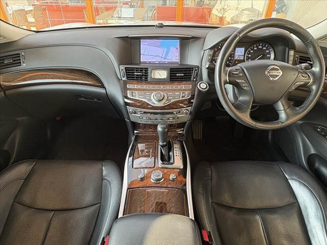 フーガハイブリッド