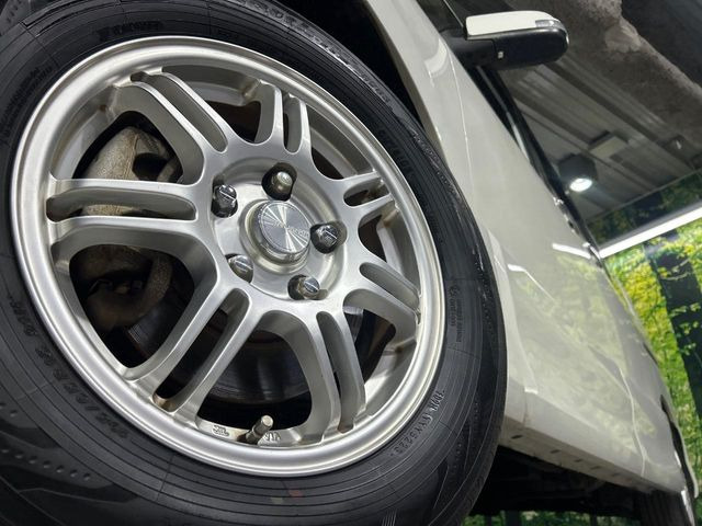 �y15�C���`�A���~�z�C�[���z�O�ςɃ}�b�`�����A���~�z�C�[���𑕒����Ă���܂��B�e��A���~�z�C�[����A�X�^�b�h���X�^�C�����戵�����Ă���܂��B���񂲑��k����������