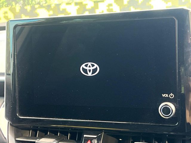 �y8�C���` �f�B�X�v���C�I�[�f�B�I�z���ʂ̃f�B�X�v���C��AppleCarPlay��AndroidAuto�����p�\�B�傫�ȉ�ʂŃX�}�z�i�r�A�v���������p���������܂���