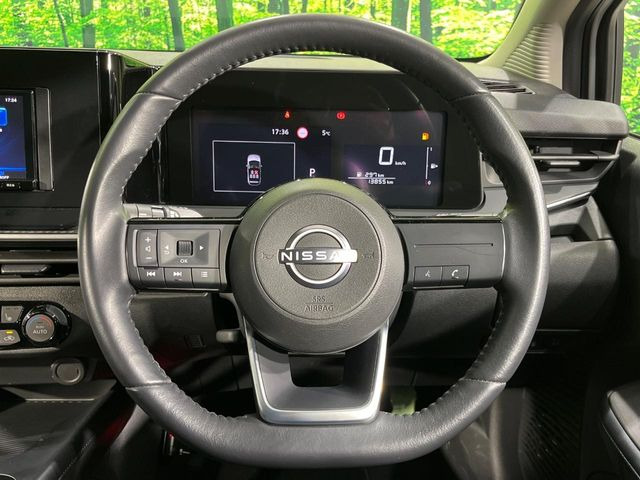 �y�����v�����X�e�A�����O�z�㎿�Ȋv���g�p���邱�ƂŁA��ɂ����������݂ƂĂ��^�]���₷���n���h���ł���