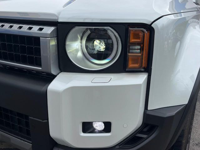 �yLED�w�b�h���C�g�z���V����ԑ��s�����ǍD�Ȏ��E���m�ۂ����S���ĉ^�]�ł��鍂�P�xLED�w�b�h���C�g�𑕔�!�_�����x�������A����d�͂��}�����Ă��܂��B