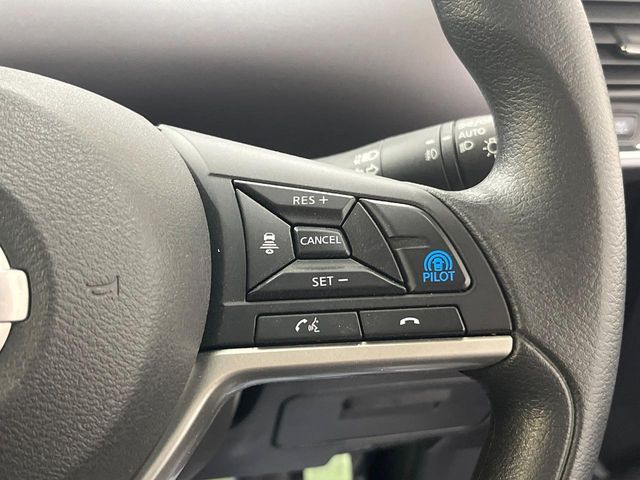 【プロパイロット】高速道路での長距離走行が楽に!!渋滞時と巡回走行のシーンで、アクセル・ブレーキ・ステアリングを自動で制御し、長距離運転の負担を軽減してくれます♪