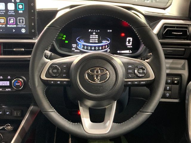 �y�����v�����X�e�A�����O�z�㎿�Ȋv���g�p���邱�ƂŁA��ɂ����������݂ƂĂ��^�]���₷���n���h���ł���