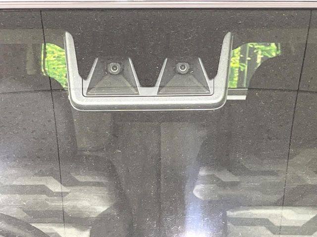 �y�X�}�[�g�A�V�X�g�z���s���ɑO���̎ԗ�����F�����A�Փ˂������Ȏ��͌x��ƃu���[�L�ŏՓˉ���Ɣ�Q�y�����A�V�X�g�B�����S�Ƀh���C�u�����y���݂��������܂��B