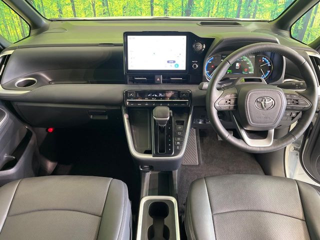 ヴォクシー1.8 ハイブリッド S-Z