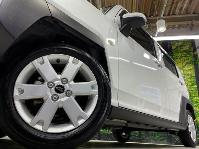 【純正15インチアルミホイール】外観にマッチした純正アルミホイールを装着しております。各種社外アルミホイールや、スタッドレスタイヤも取扱いしております。是非ご相談ください♪