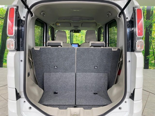 ���i�̂���������ʋ΁A���}���ɏ\���ȉ׎��X�y�[�X���m�ۂ��Ă���܂��B�Z�J���h�V�[�g��|���ƁA�傫�ȉו��̐ύڂ��\�ł���