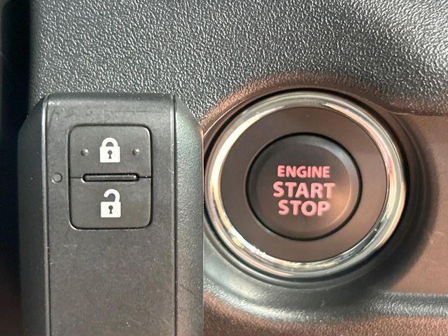 �y�L�[���X�X�^�[�g�V�X�e���z�J�o����|�P�b�g�ɓ��ꂽ�܂܂ł��h�A�̎{���E�������\�ȃX�}�[�g�L�[�𑕔��B�G���W���̃I���E�I�t�����J�M�����o���K�v����������Ƃ��Ă��֗��ł���